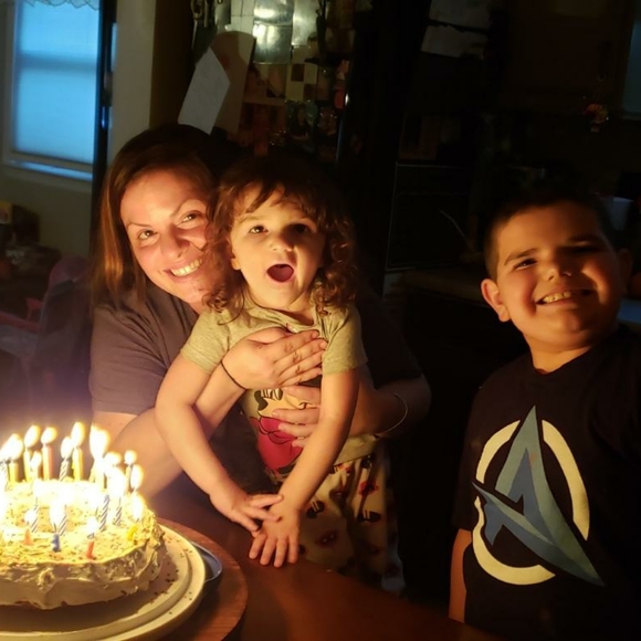 Meet your Posher, Lisa - Picture 3 of 3